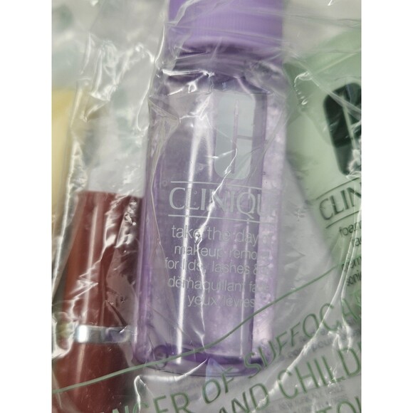 Clinique 5 pc Gift Set Lotion Foaming Soap Makeup Remover Mascara & Lipstick 01 - Picture 8 of 8